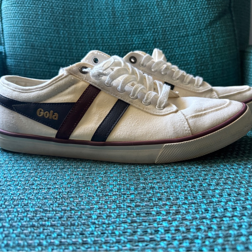 Gola Men's White Sneakers with Navy and Burgundy Stripes size 12